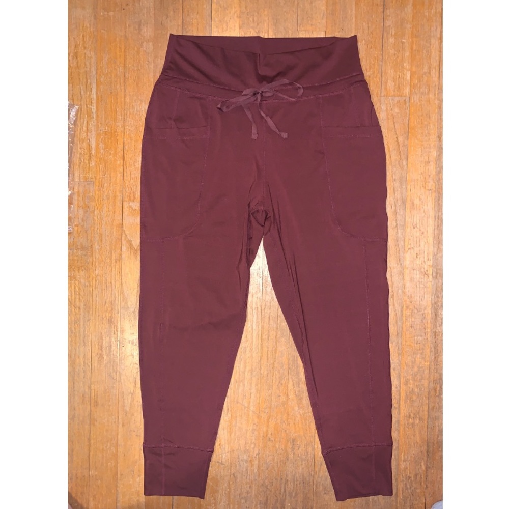 Fabletics Woman’s Maj Pocket Pant